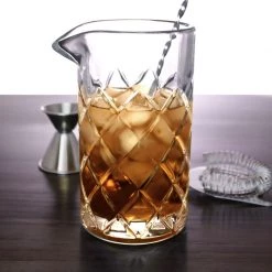 BarProducts.com Master Mixology BarConic® 651ml (22 Oz) Diamond Pattern Mixing Glass