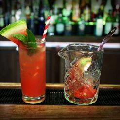 Bar Products Diamond Pattern Cocktail Mixing Glass With Olea™ Copper Plated Julep Strainer Master Mixology