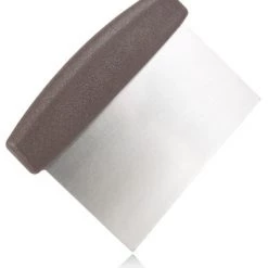 BarProducts.com KITCHEN, DINING & SERVICE Pizza Dough Scraper - Plastic Handle
